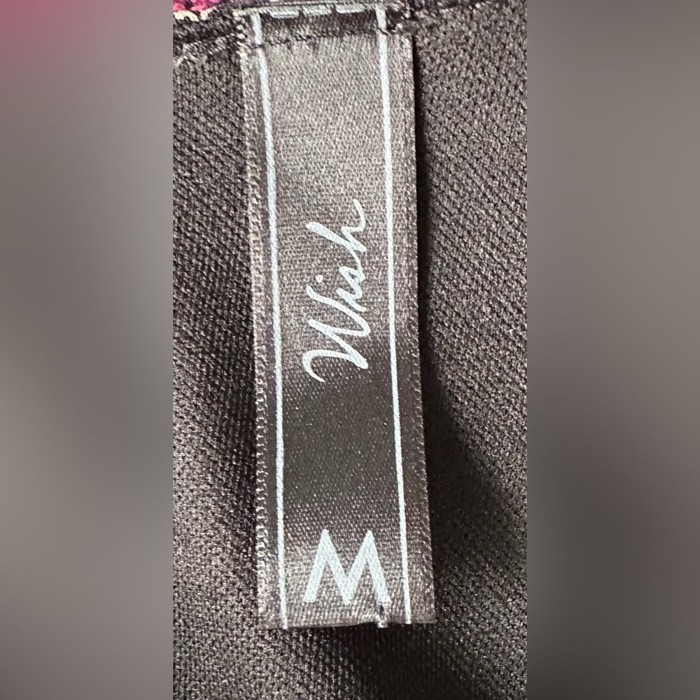 🔥 Hot Sale 🛍️ Wish Women’s Size Medium Dress - Picture 2 of 2